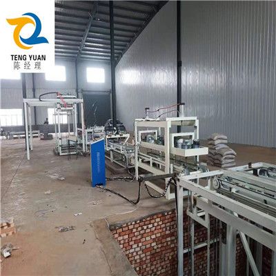 山東鋼絲網架復合保溫板設備佳鑫現貨供應